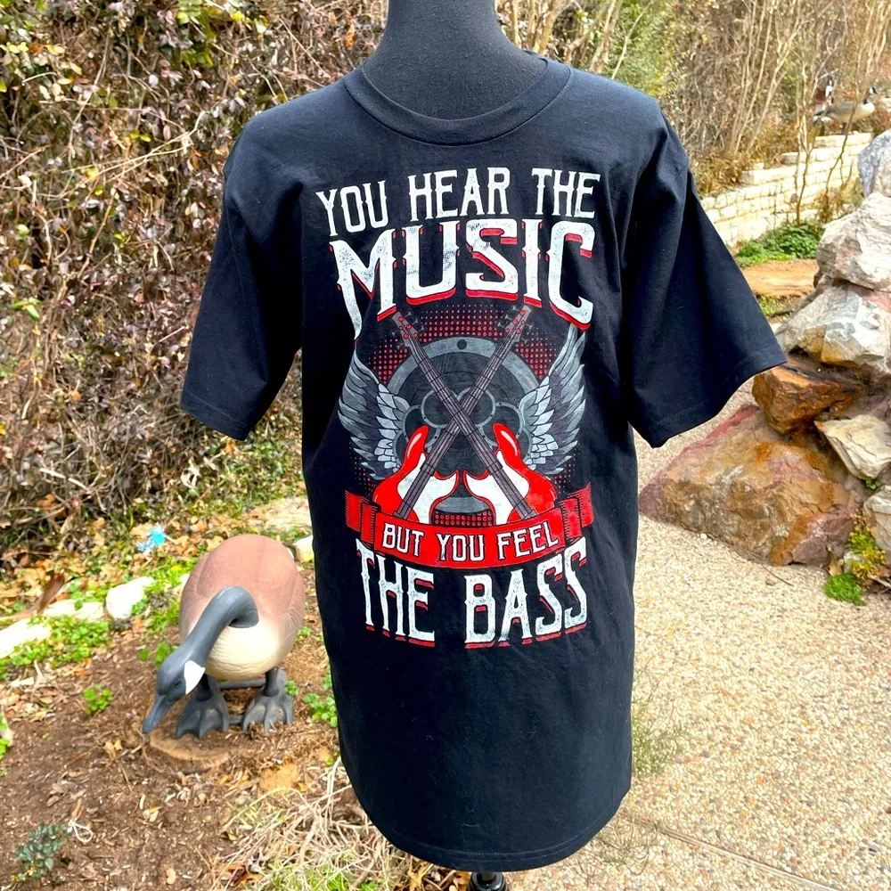 Black, short sleeve, T-shirt, size M - Picture 1 of 3